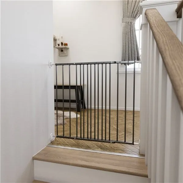 Dogspace Lucky extending pet gate, Black